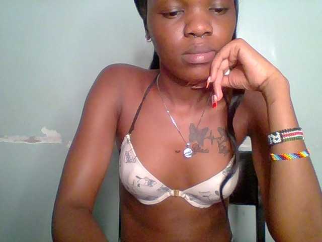 Chocolate-fudgecake live webcam show
