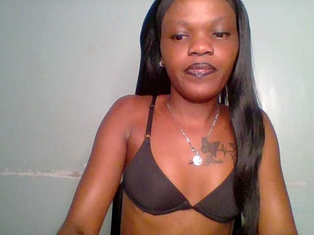 Chocolate-fudgecake live cam on BongaCams