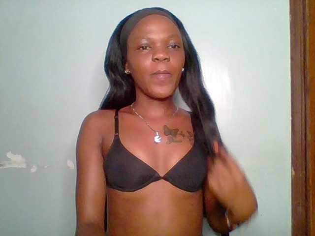 Chocolate-fudgecake live cam on BongaCams