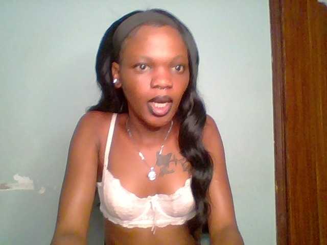Chocolate-fudgecake live cam on BongaCams