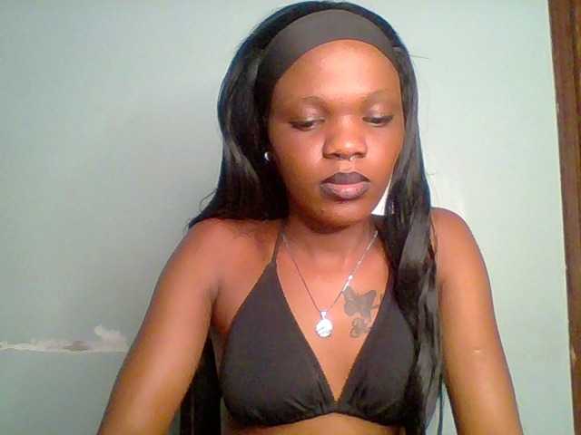 Chocolate-fudgecake live cam on BongaCams