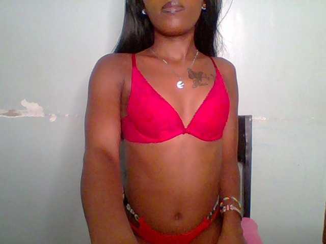 Chocolate-fudgecake live cam on BongaCams