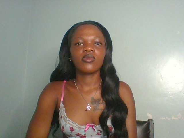 Chocolate-fudgecake live cam on BongaCams