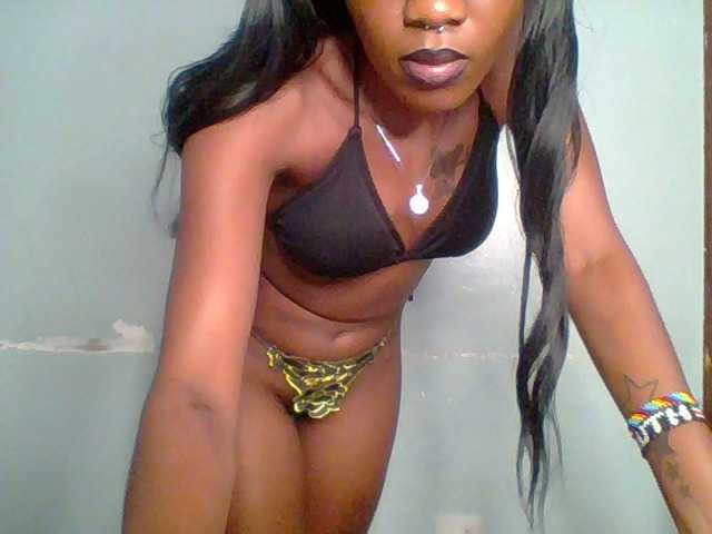 Chocolate-fudgecake live cam on BongaCams