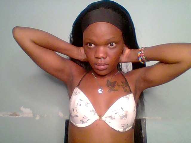 Chocolate-fudgecake live cam on BongaCams