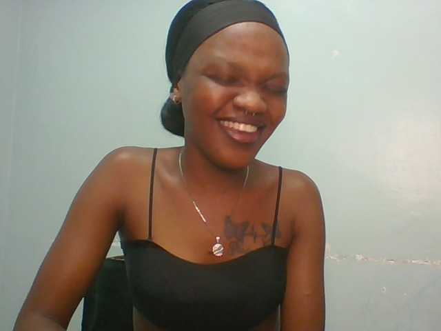 Chocolate-fudgecake live cam on BongaCams