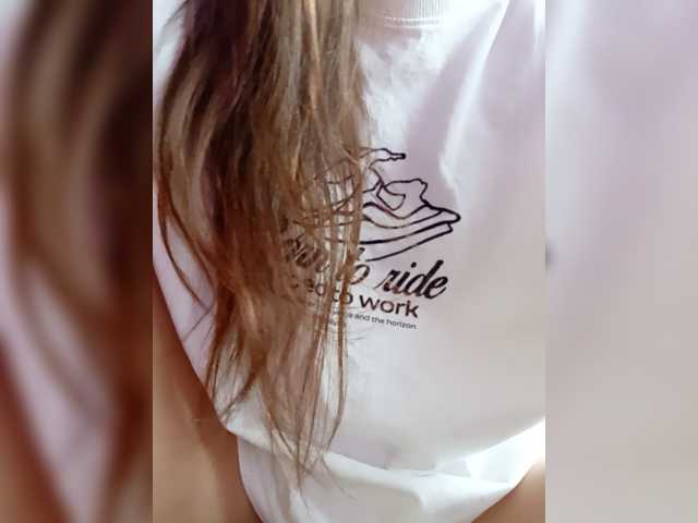 Avrora09 live cam on BongaCams