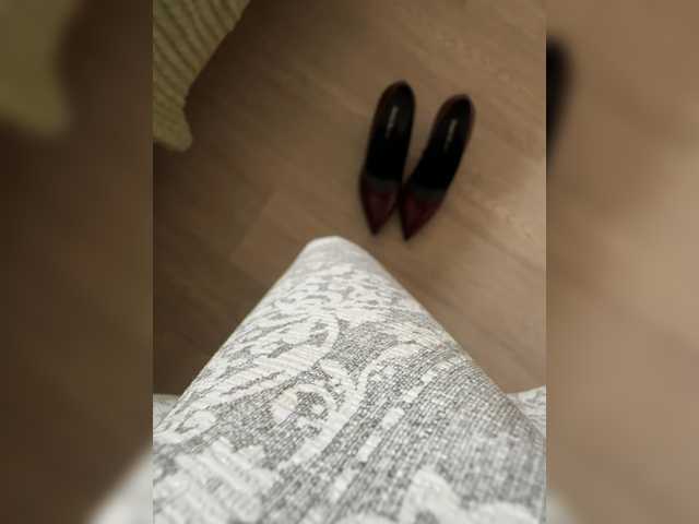 Avrora09 live cam on BongaCams