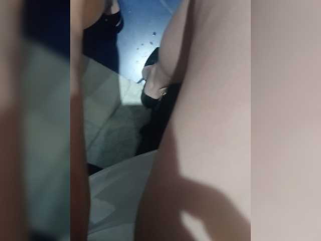 Avrora09 live cam on BongaCams