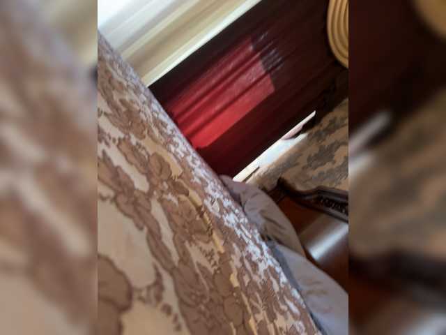 Avrora09 live cam on BongaCams