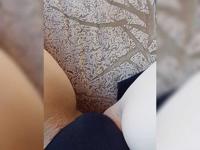 Avrora09 live cam on BongaCams