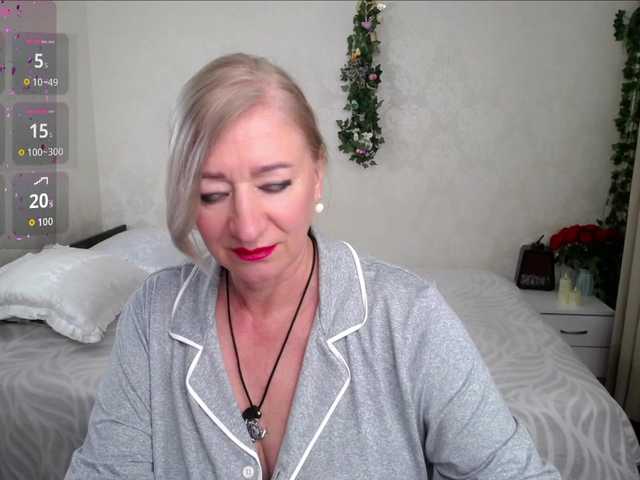 hunters-woman cam belle