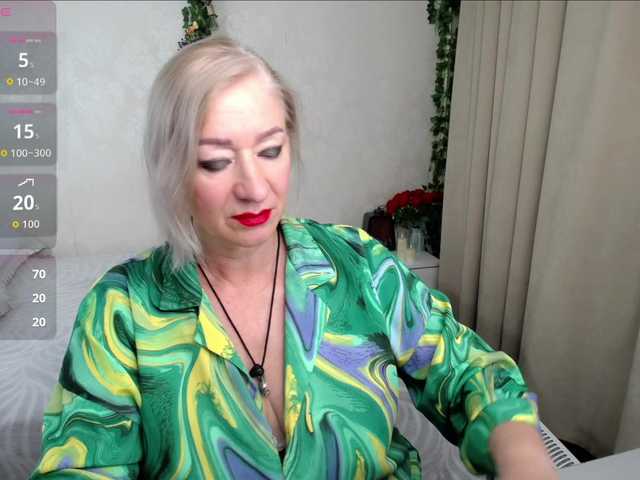 hunters-woman live cam on BongaCams