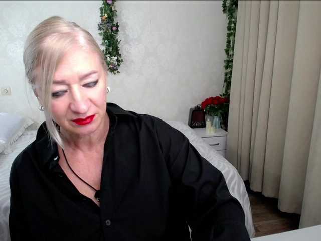 hunters-woman live cam on BongaCams
