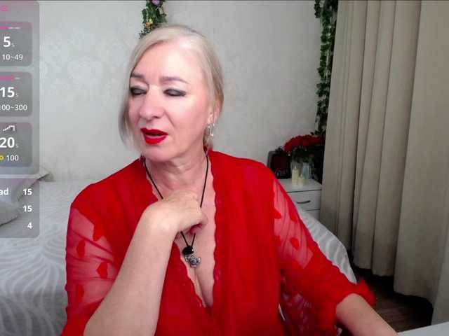 hunters-woman live sex show