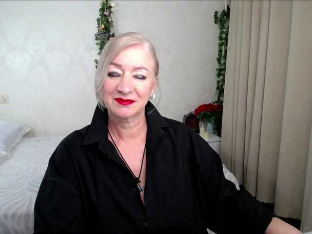 hunters-woman live cam on BongaCams