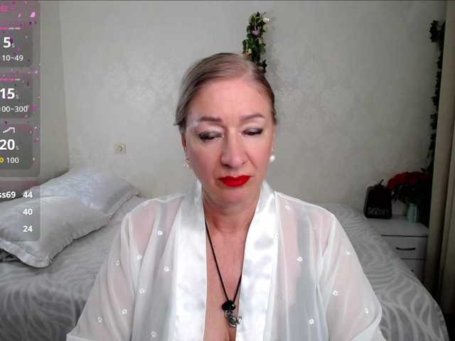 hunters-woman live cam on BongaCams