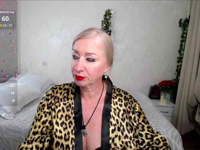 hunters-woman webcam