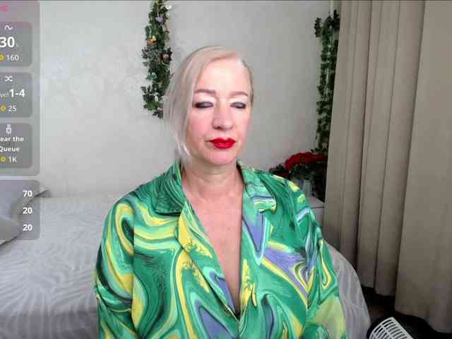 hunters-woman webcam