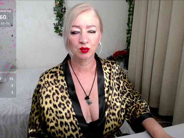 hunters-woman webcam