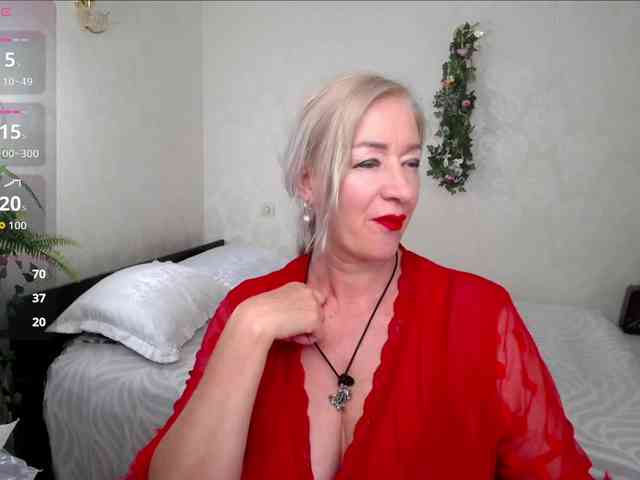hunters-woman webcam
