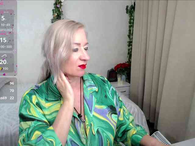 hunters-woman webcam