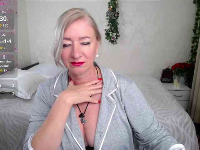 hunters-woman webcam