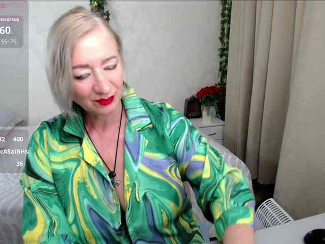 hunters-woman webcam