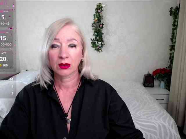 hunters-woman webcam
