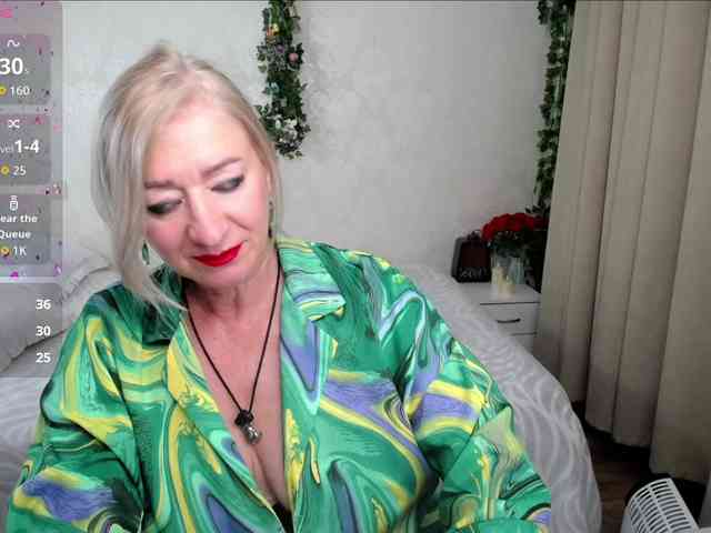 hunters-woman webcam