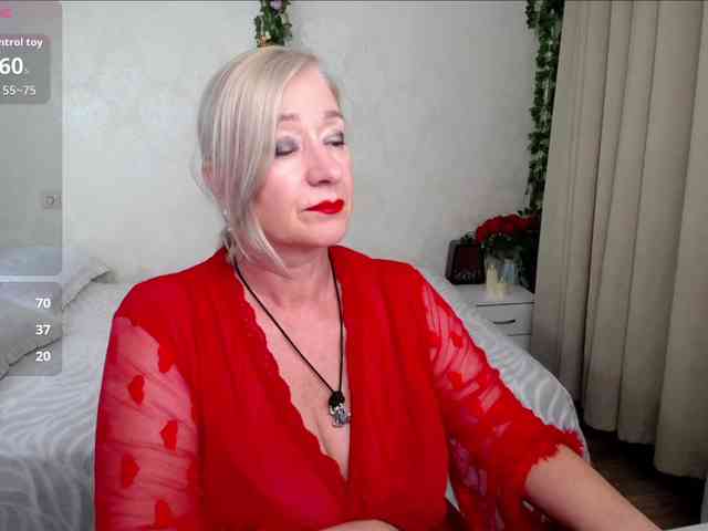 hunters-woman webcam