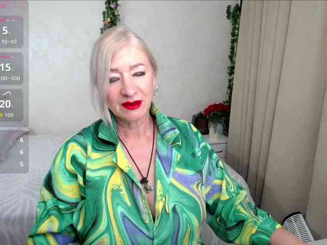hunters-woman webcam