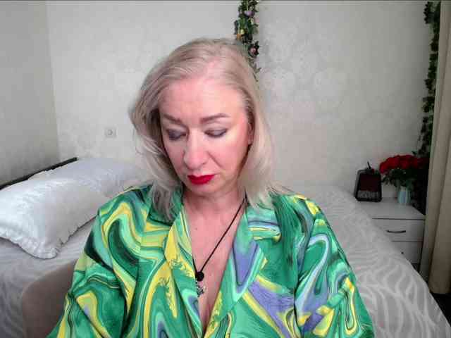 hunters-woman webcam