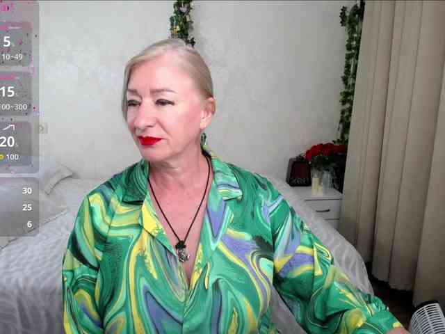hunters-woman webcam