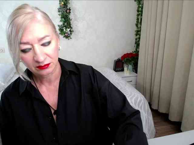 hunters-woman webcam