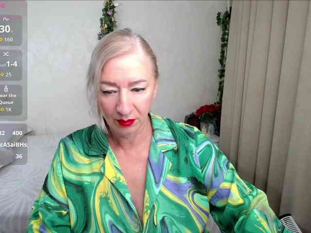 hunters-woman webcam
