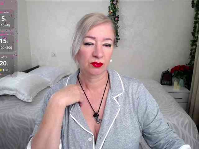 hunters-woman webcam