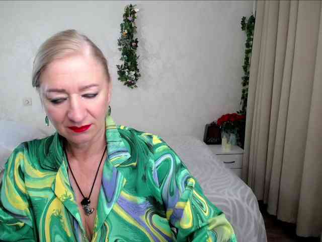 hunters-woman webcam