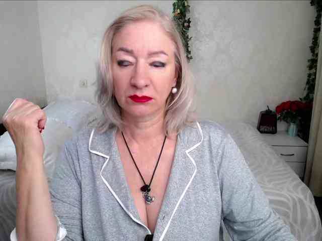 hunters-woman webcam