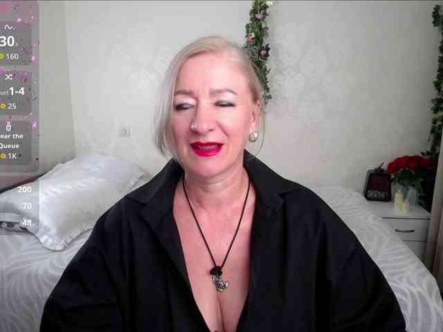 hunters-woman webcam