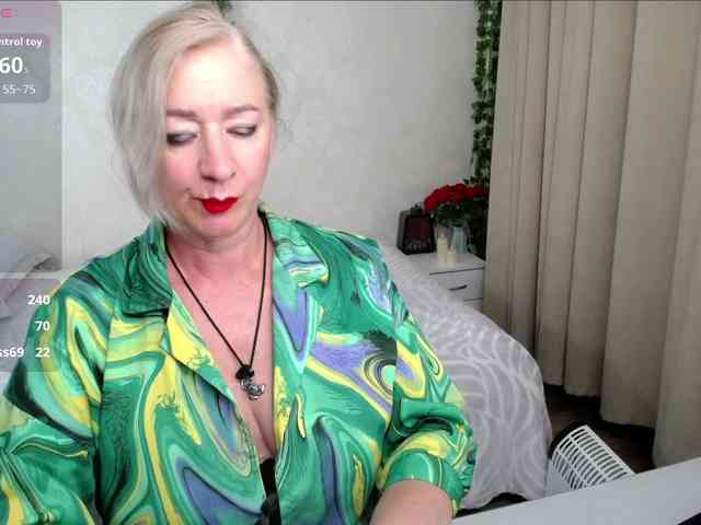 hunters-woman webcam