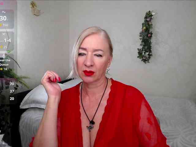 hunters-woman webcam