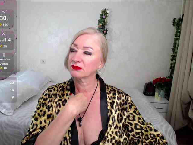 hunters-woman webcam