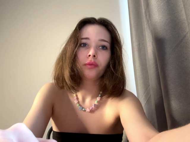 LupeVillari's BongaCams show and profile
