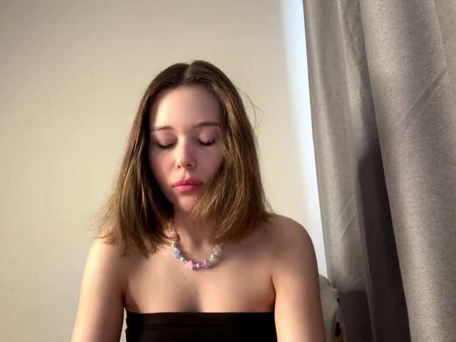 LupeVillari's BongaCams show and profile