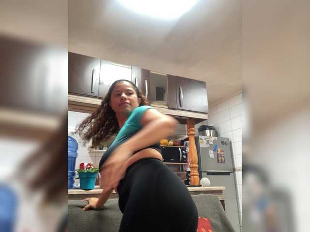 EmilyCCm live webcam show