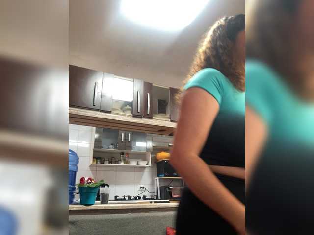 EmilyCCm live webcam show