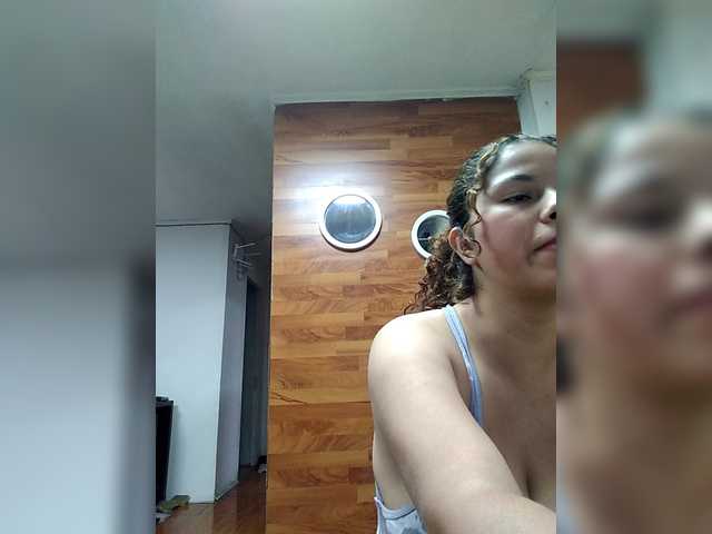 EmilyCCm's BongaCams show and profile