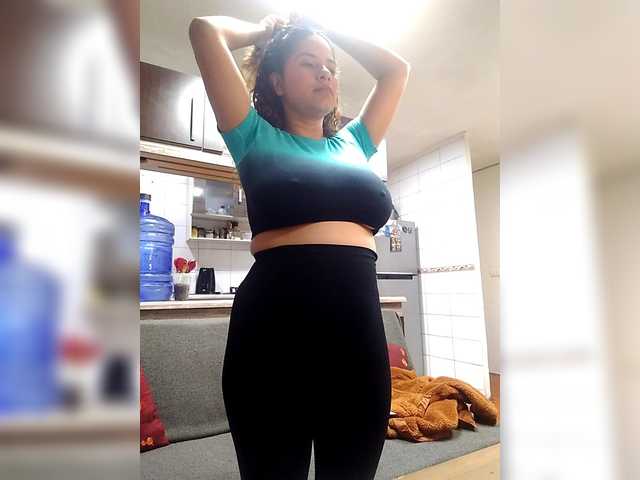 EmilyCCm live cam on BongaCams