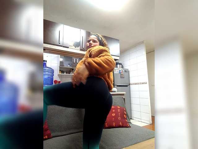 EmilyCCm live cam on BongaCams